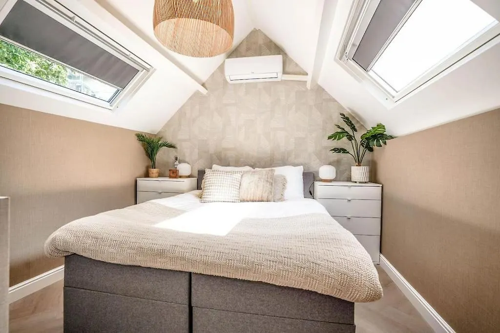 Haya Beachhouse - King The Hague 0*,  Netherlands